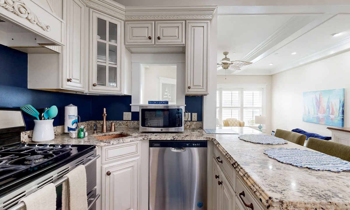 Edgecomb Condo | Oceanfront condo with fireplace, central AC, grill, washer/dryer & shared dock