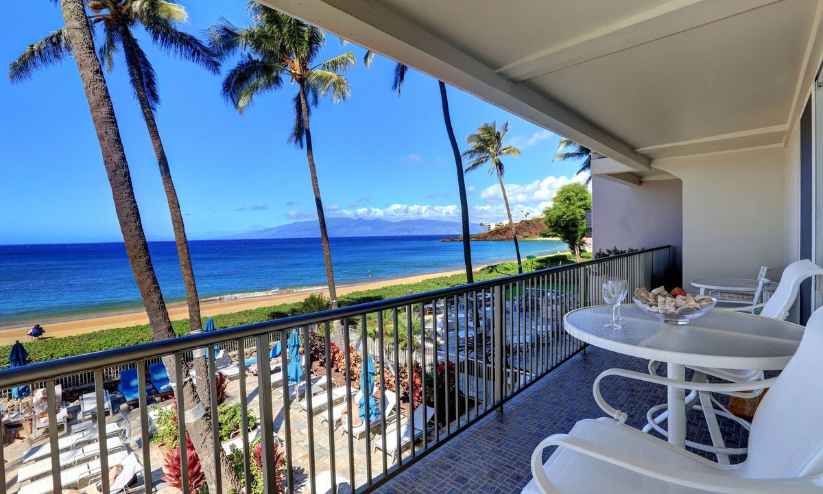 Kaanapali Condo | Oceanfront Corner Unit - #201 - Panoramic Ocean View - Over 170 "5" star reviews