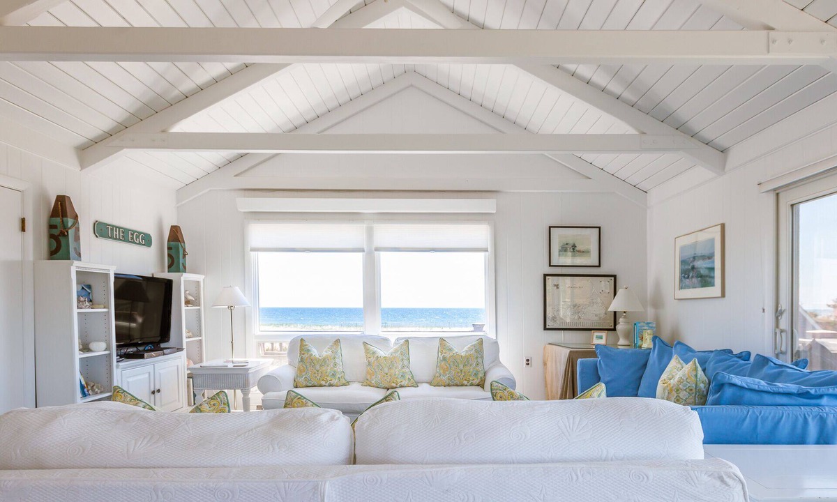 Smith Point Cottage | Oceanfront Cottage on Smith Point with Beautiful Water Views, New Kitchen