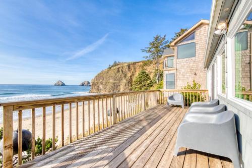 Oceanside House | Oceanfront Cottage