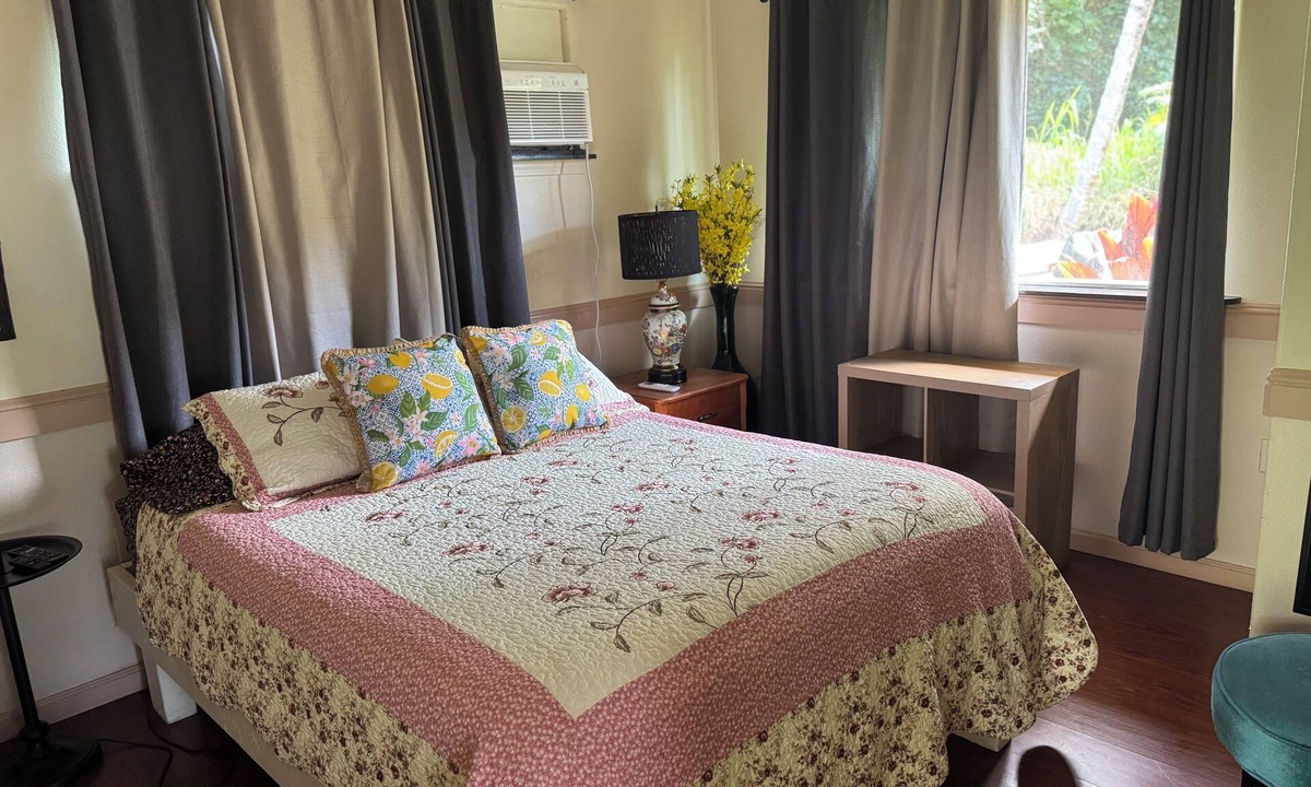 Kehena Beach Estates Cottage | Oceanfront cottage w/AC @ Kehena Beach, Hawaii