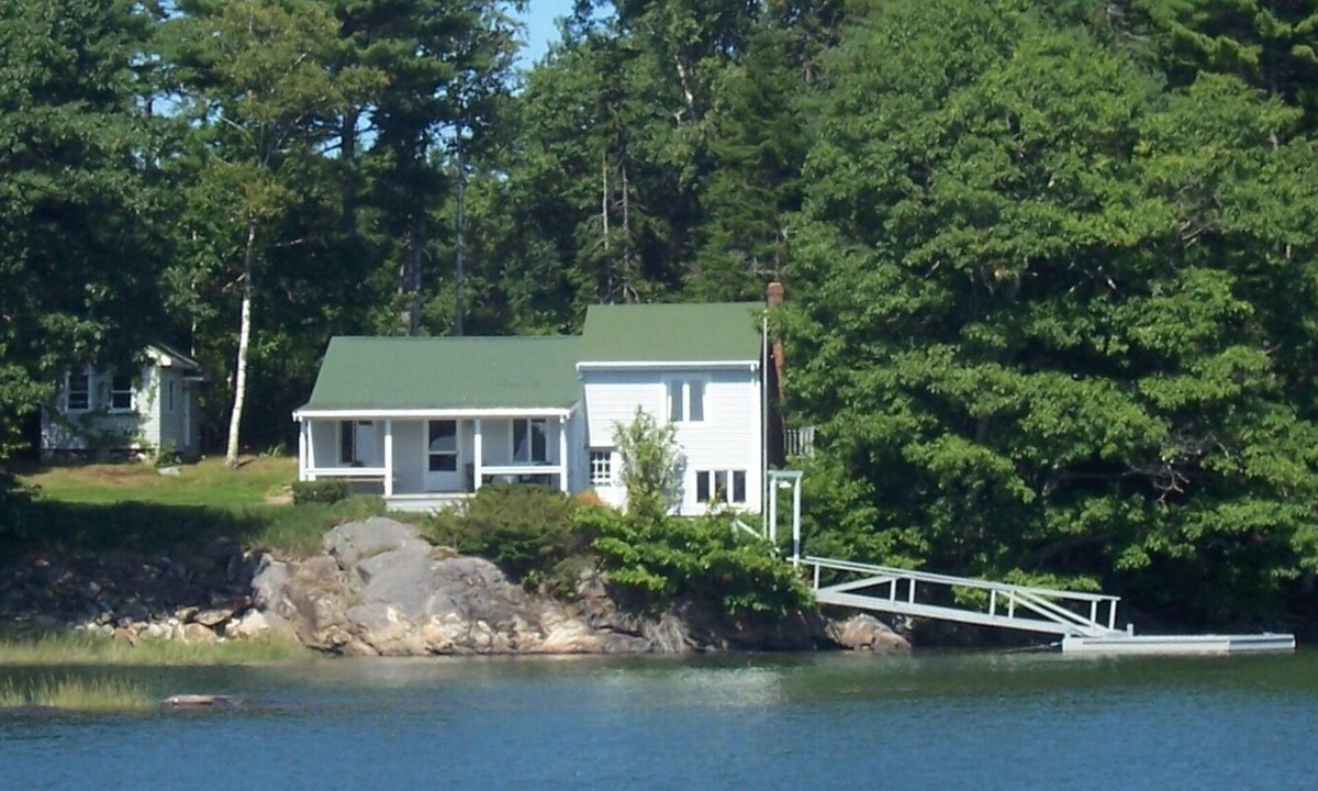 West Bath Cottage | Oceanfront Cottage with Panoramic Views & Its Own Tidal Dock on Casco Bay