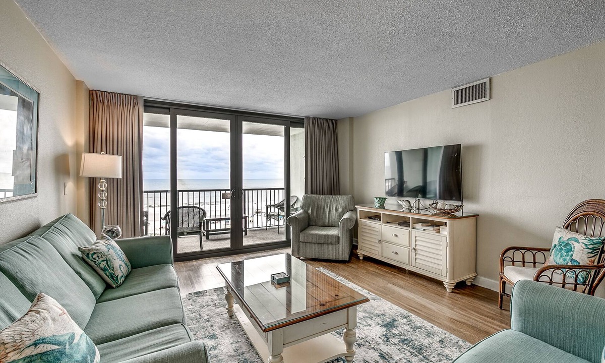 Myrtle Beach Condo | ⭐Oceanfront | Great Views | Awesome Amenities | Carolina Dunes 606⭐