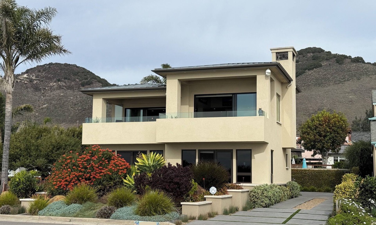 Shell Beach House | Oceanfront Home with Panoramic Views of the Ocean in Shell Beach