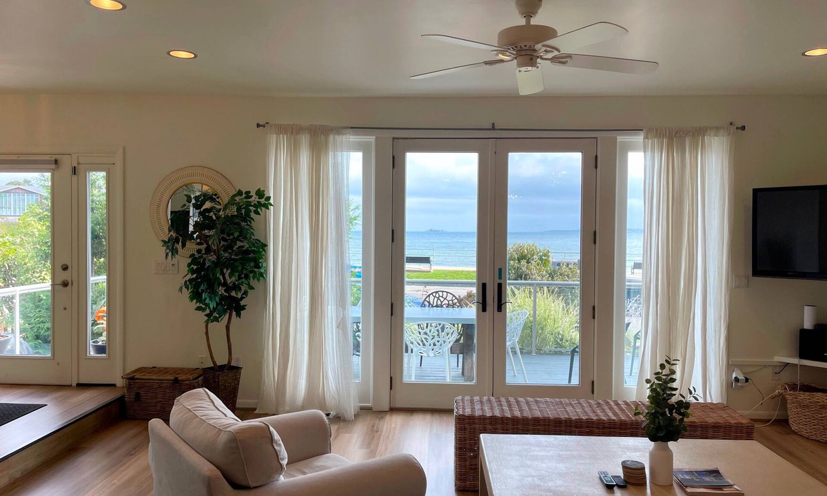 Prides Crossing House | Oceanfront Luxury Near Boston 4 Ensuite Bedrooms Walk to Beach & Dining
