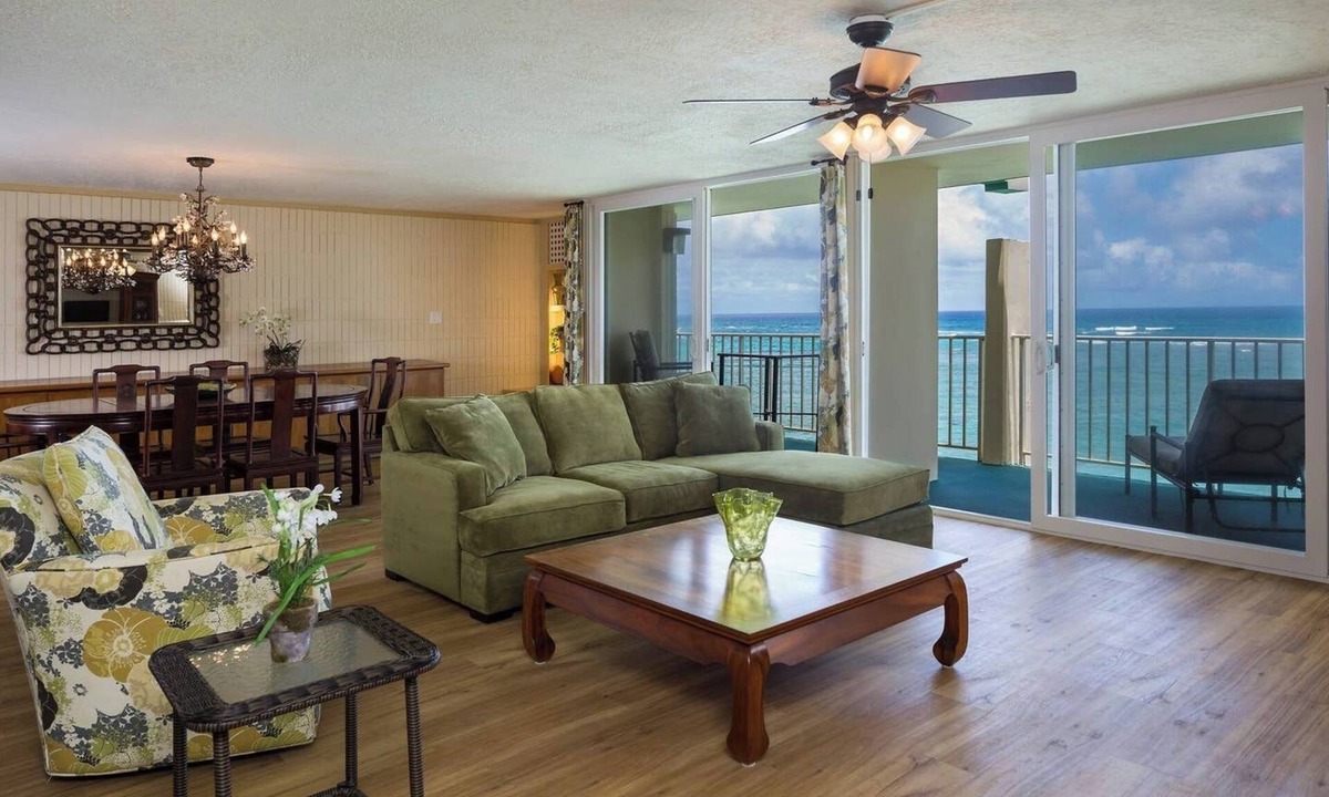 Punaluu Apartment | Oceanfront Mega Haven – Sleeps 24