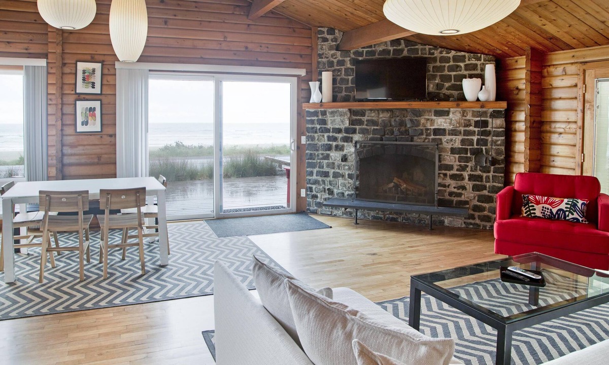 Manzanita Cabin | Oceanfront Modern Cabin