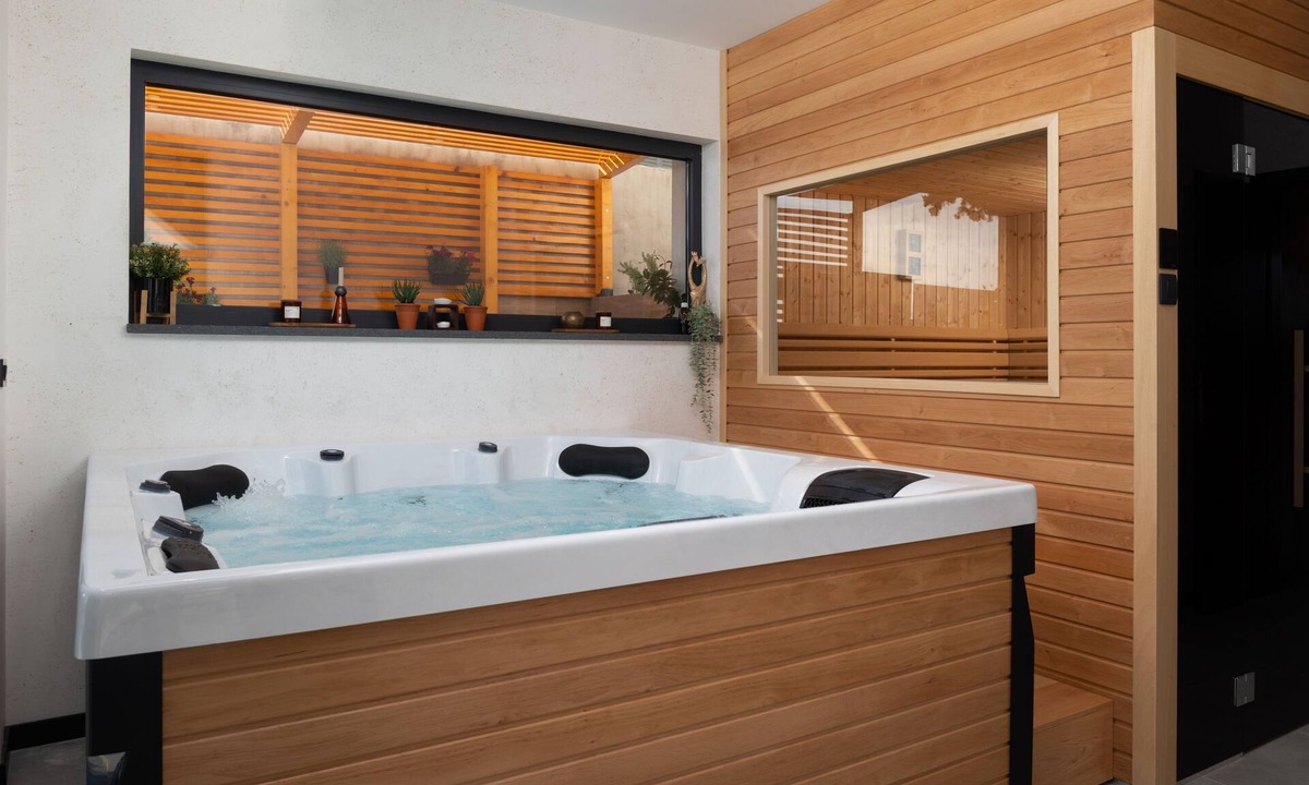 Starigrad Villa | Oceanfront Oasis: Discover Villa Soho in Starigrad