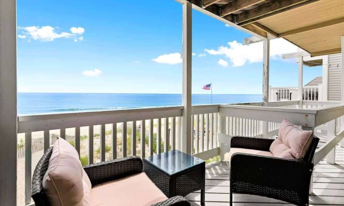 Salisbury Beach Condo | Oceanfront Oasis | Steps to Beach | Ocean Views