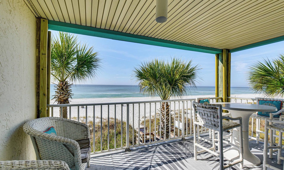 Biltmore Beach Condo | Oceanfront Panama City Beach Condo w/Balcony!
