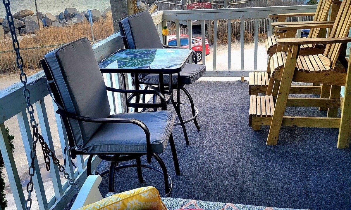 North Carolina Coast Condo | Oceanfront+Pool, Pet-friendly, 1st Floor, Next to Tiki Bar and restaurant.