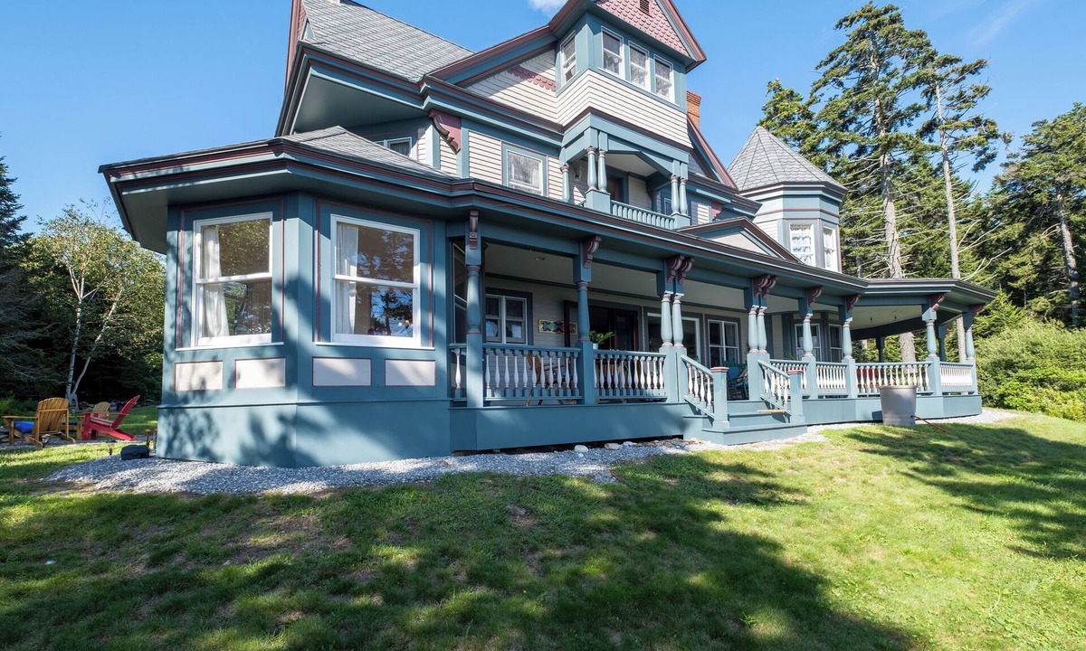 West Point House | Oceanfront, private home, 3 Bed, 3 Baths, near beaches, golf, dining & more.