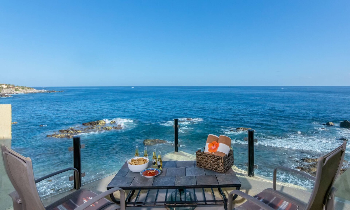 Cabo Bello Condo | OCEANFRONT, REMODELED, AMAZING LOCATION!