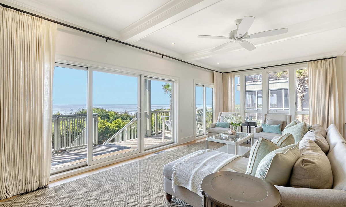 Kiawah Island Villa | Oceanfront Renovated Mariners Watch