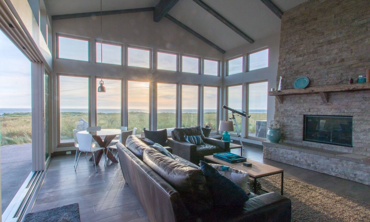 Manzanita House | Oceanfront! - The Oregon Ocean Home