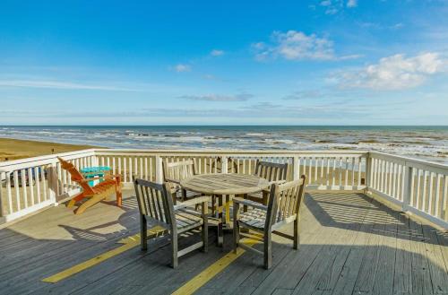 Spanish Grant House | Oceanfront Vista