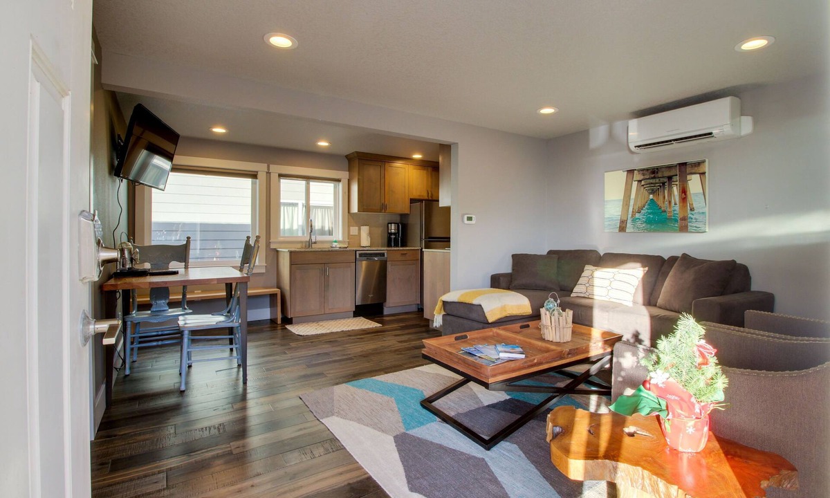 Oceanside Condo | Oceanside #7 - Three Arches