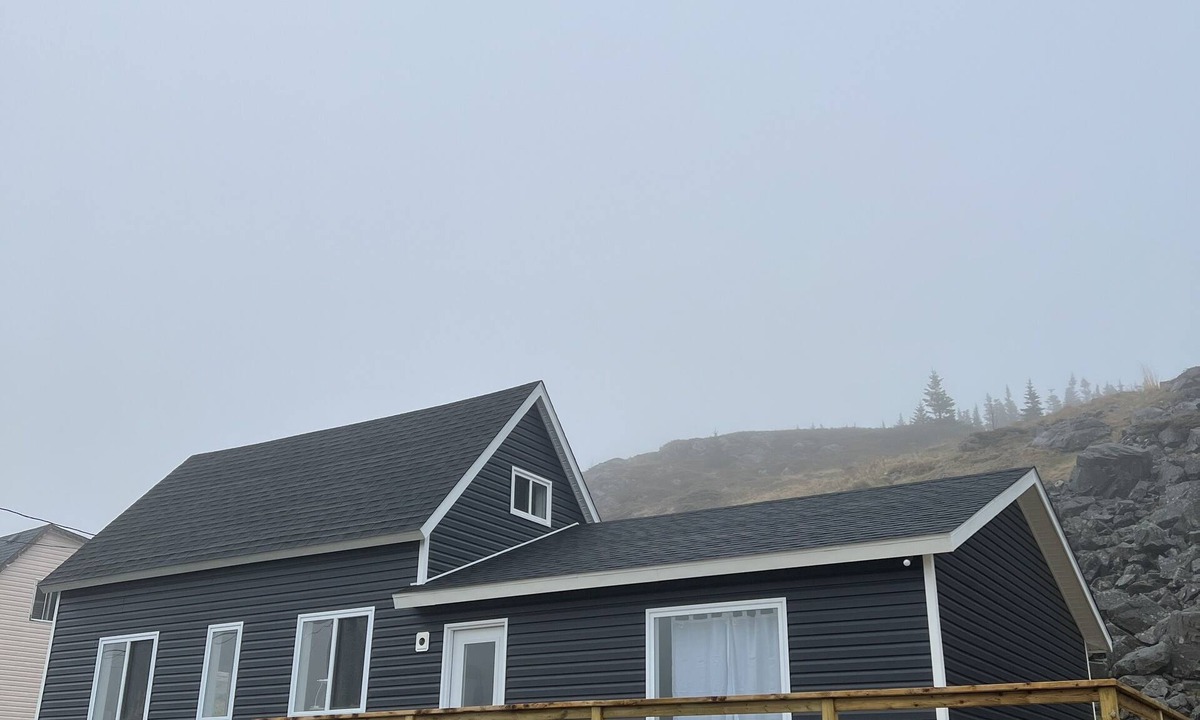 Dunfield Cottage | Oceanside Artists Cottage, Dunfield, Trinity Bay