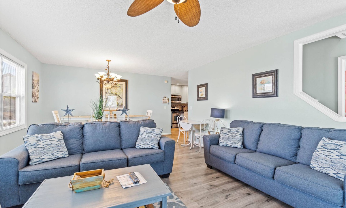 Ocean Isle Beach House | Oceanside/Private Beach Walkway no streets to cross-Sleeps 14, Upscale, Pool