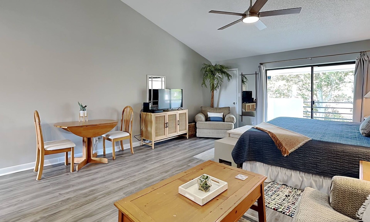 Sawgrass Condo | Oceanside Studio at Sawgrass – Easy Beach to Golf Location + Pool