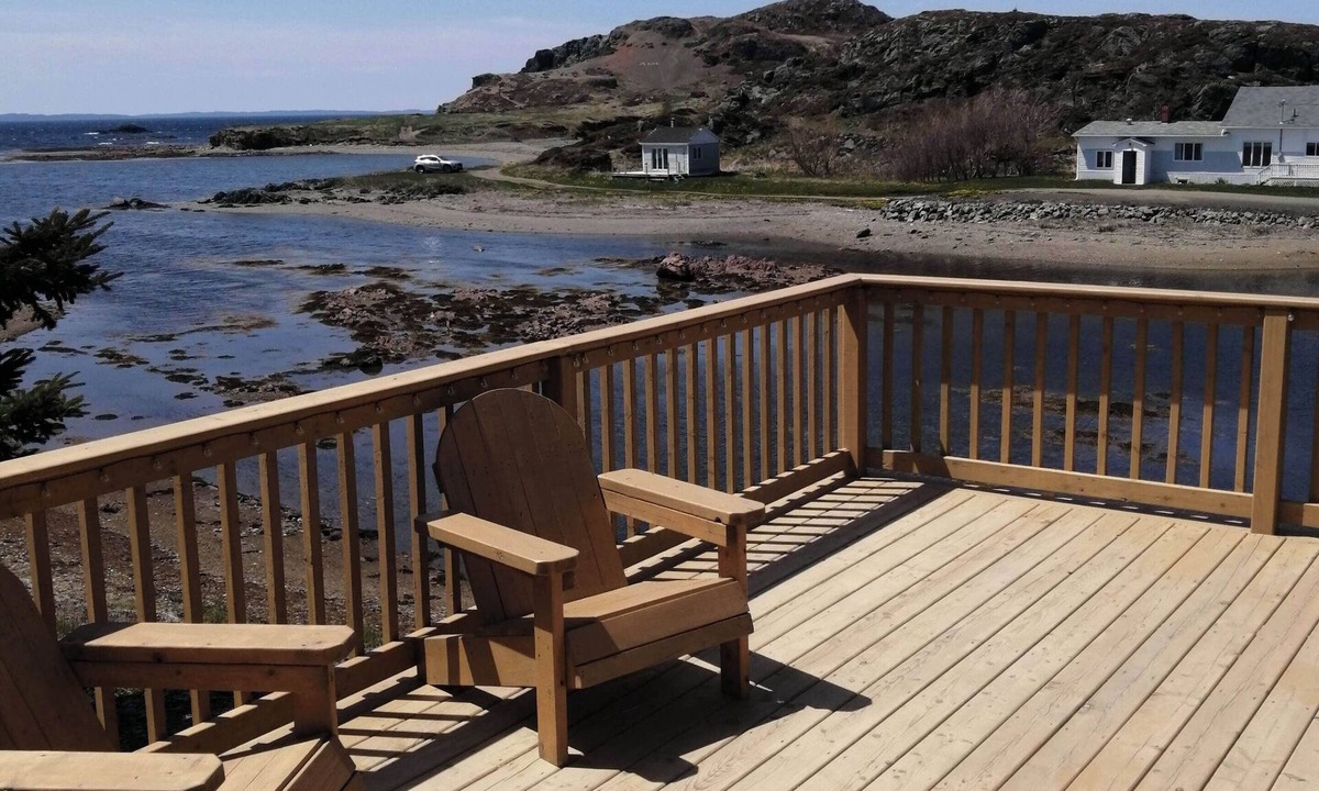 Twillingate House | Oceanview Cottage Sum