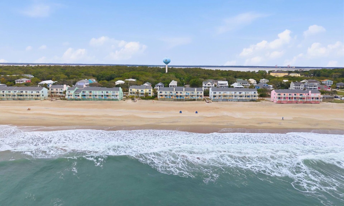 Kure Beach Condo | OD 1306 Oceanfront top floor condo. Indoor and outdoor pools