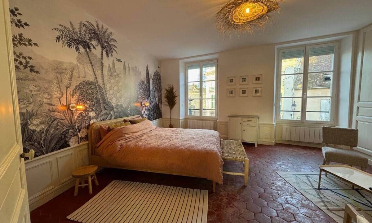 Provins Apartment | Odilon - Elegant suite for 2 - central Provins