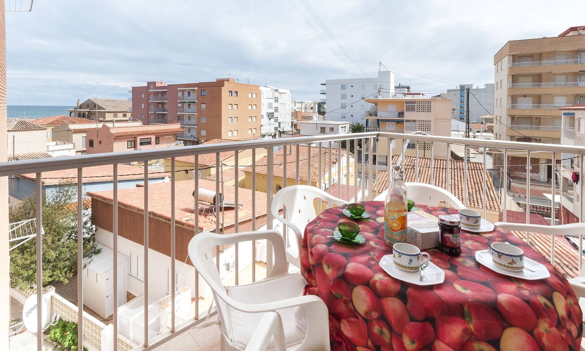Platja de Piles House | ODISEA - Apartment with sea views in Playa de Piles.