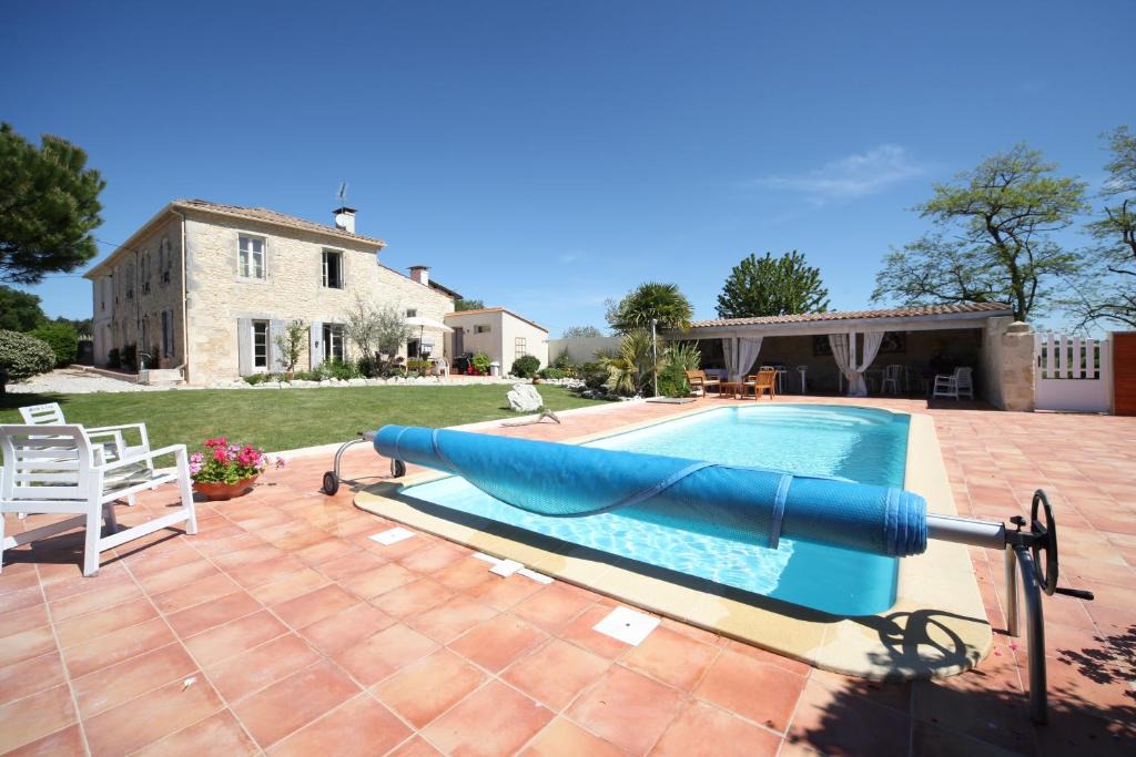 Saint-Germain-dEsteuil Bed & Breakfast | Oeno-Lodge