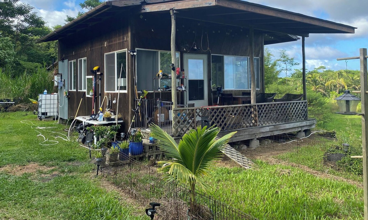 Kapoho Cabin | Off grid cabin with ocean view