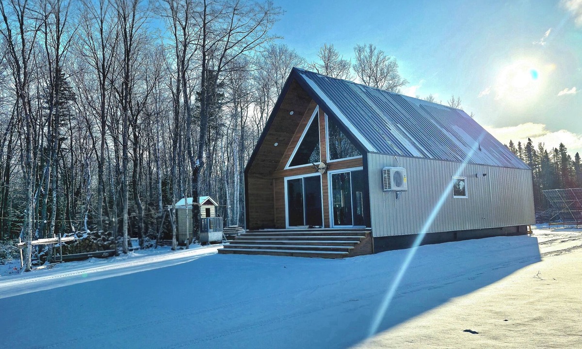 Caraquet Cabin | Off-grid cottage