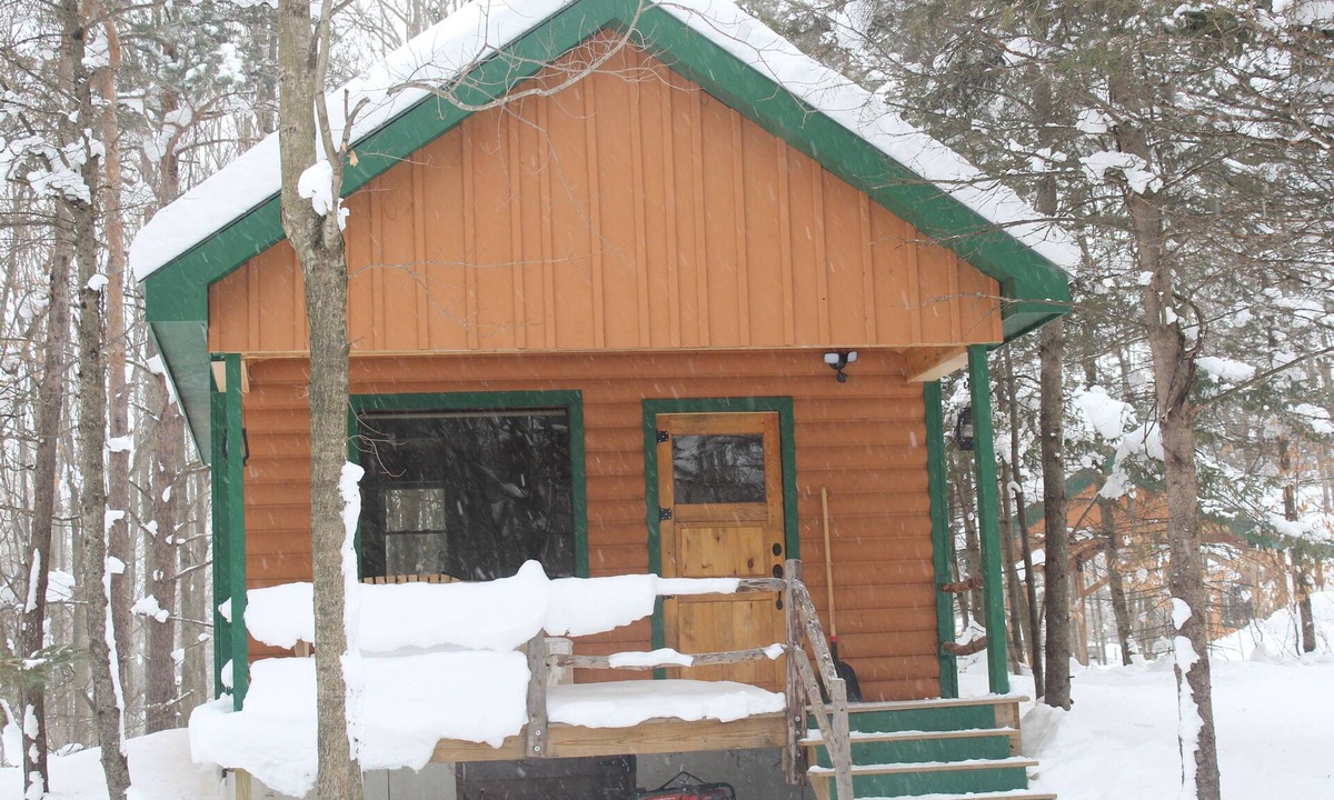 Adams Center Cabin | Off-Grid Cozy 2-bedroom cabin in fabulous Adams Center with AC