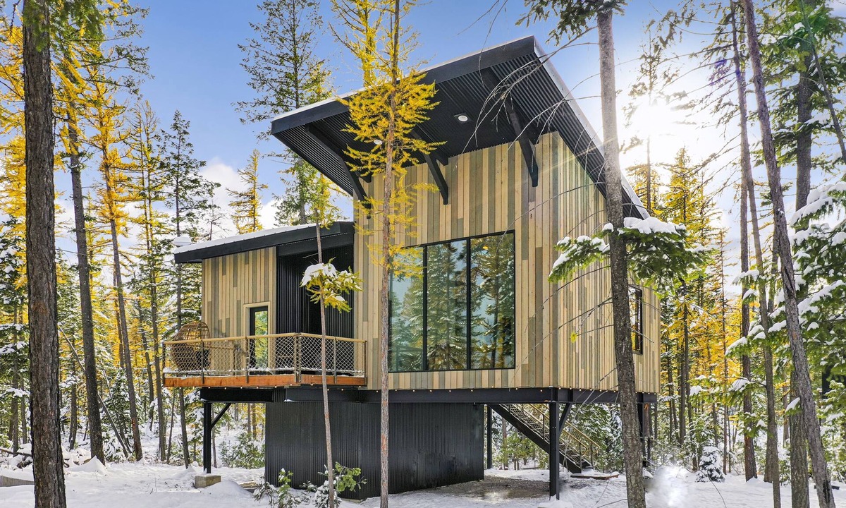 Martin City House | Off Grid Stays - Treehouse #4