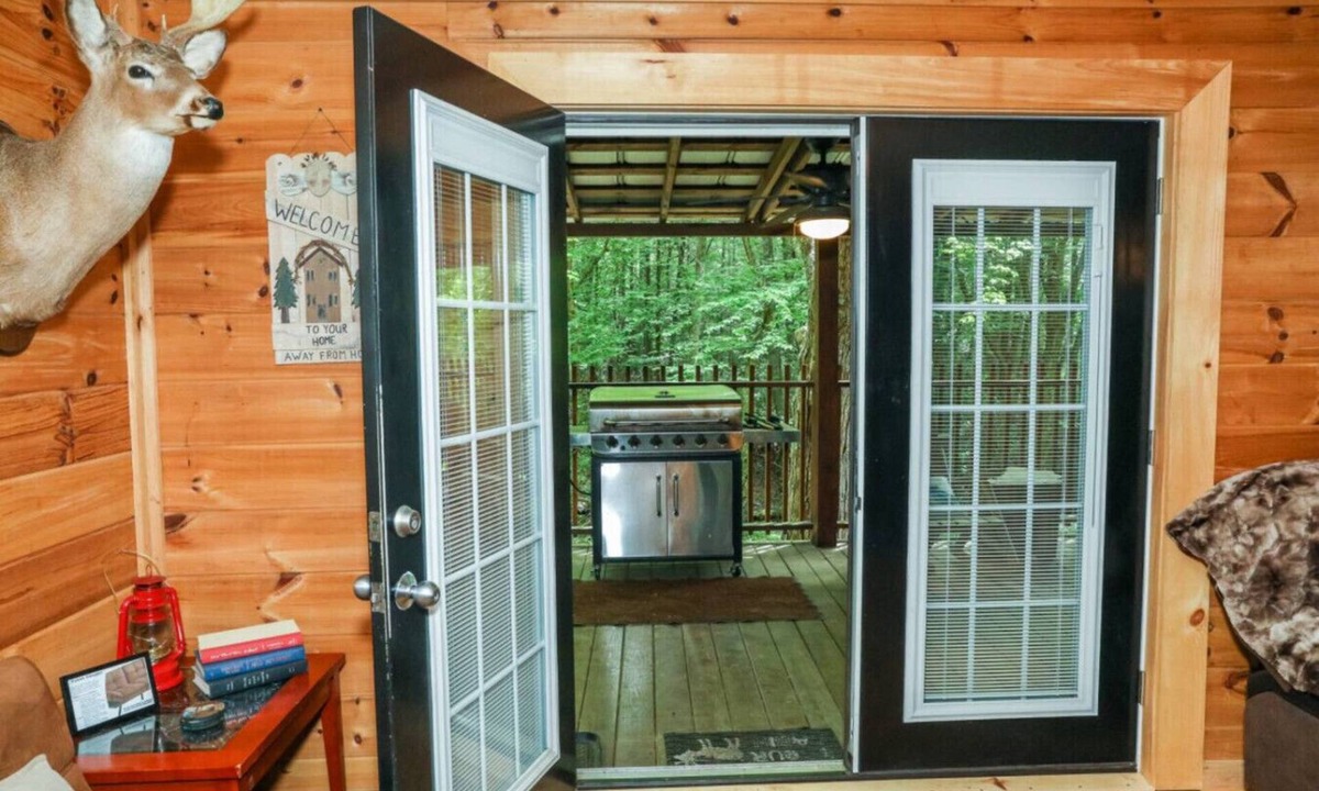 Willis Cabin | Off the Beaten Path - just like the name implies, by Buffalo Mountain Getaway