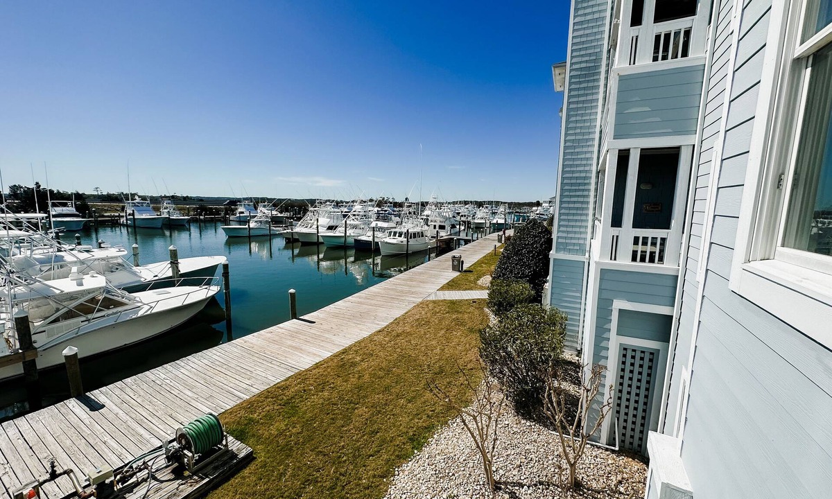 Manteo Condo | Offshore Addiction