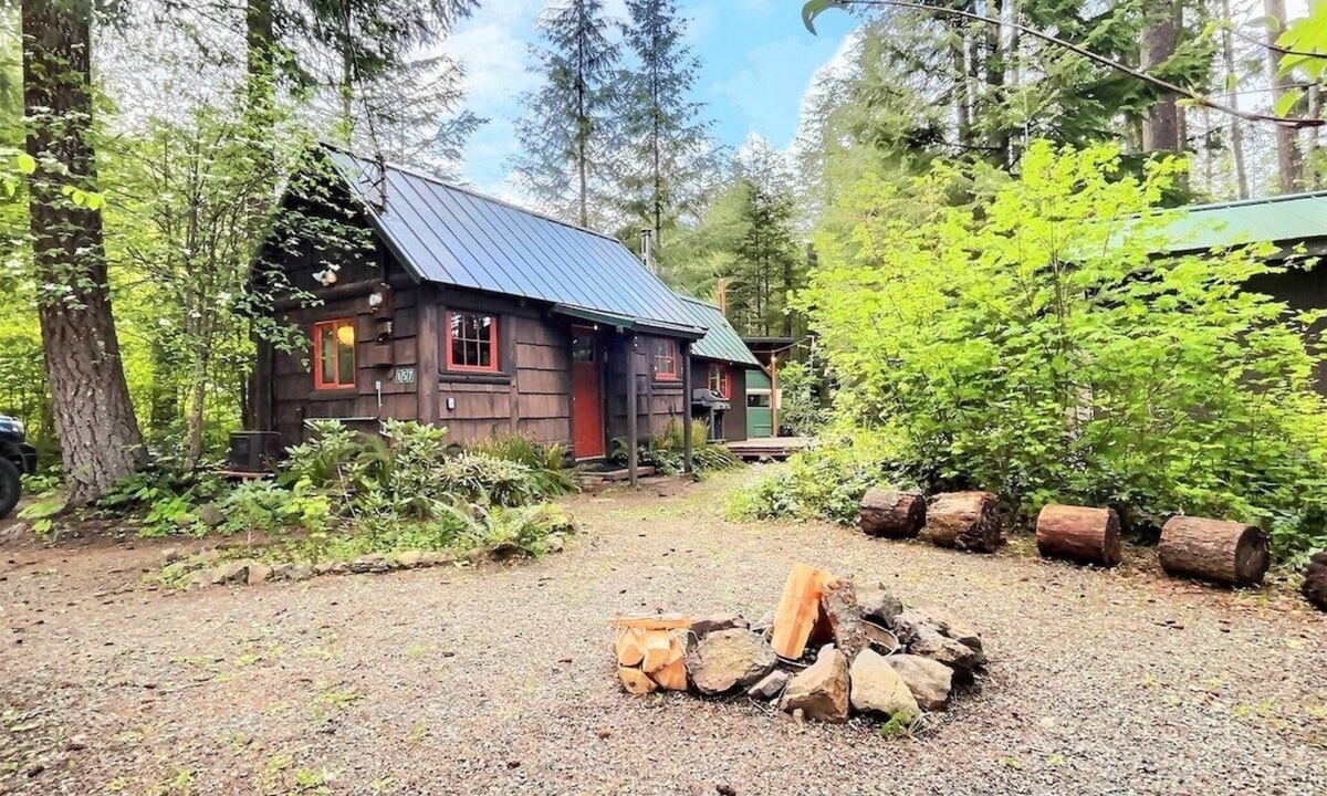 Packwood Cabin | Ohana Cabin | 1 Bed, 1 Bath