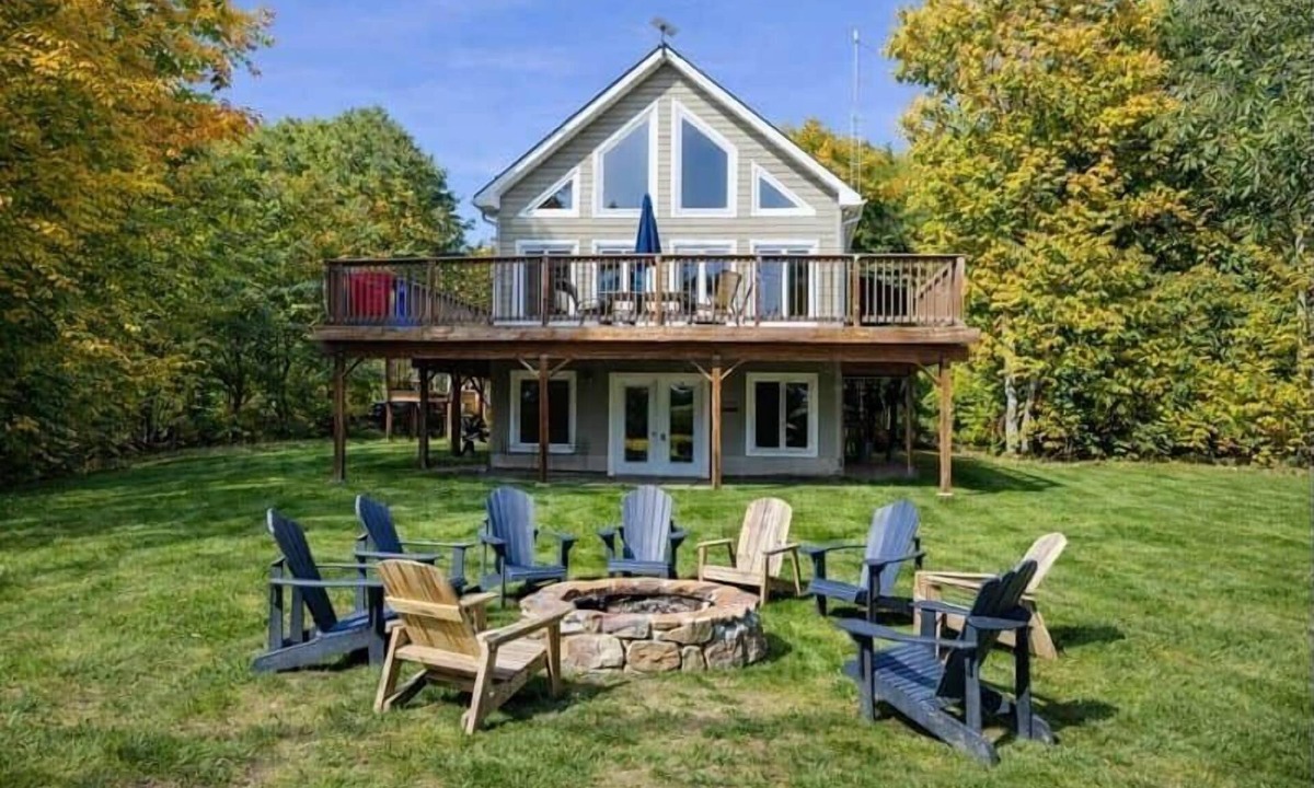 Rideau Lakes House | Ohana Cottage | Waterfront Retreat on Big Rideau Lake