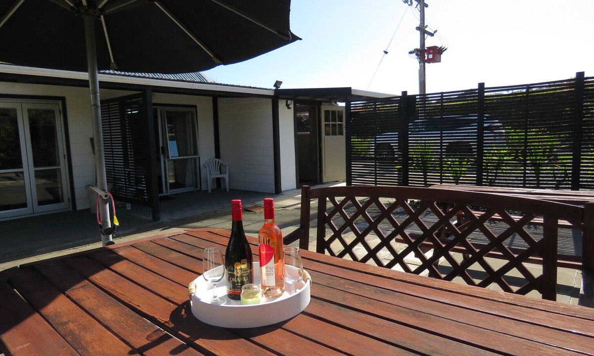 Kaitaia Apartment | Okahu Vineyard Stay