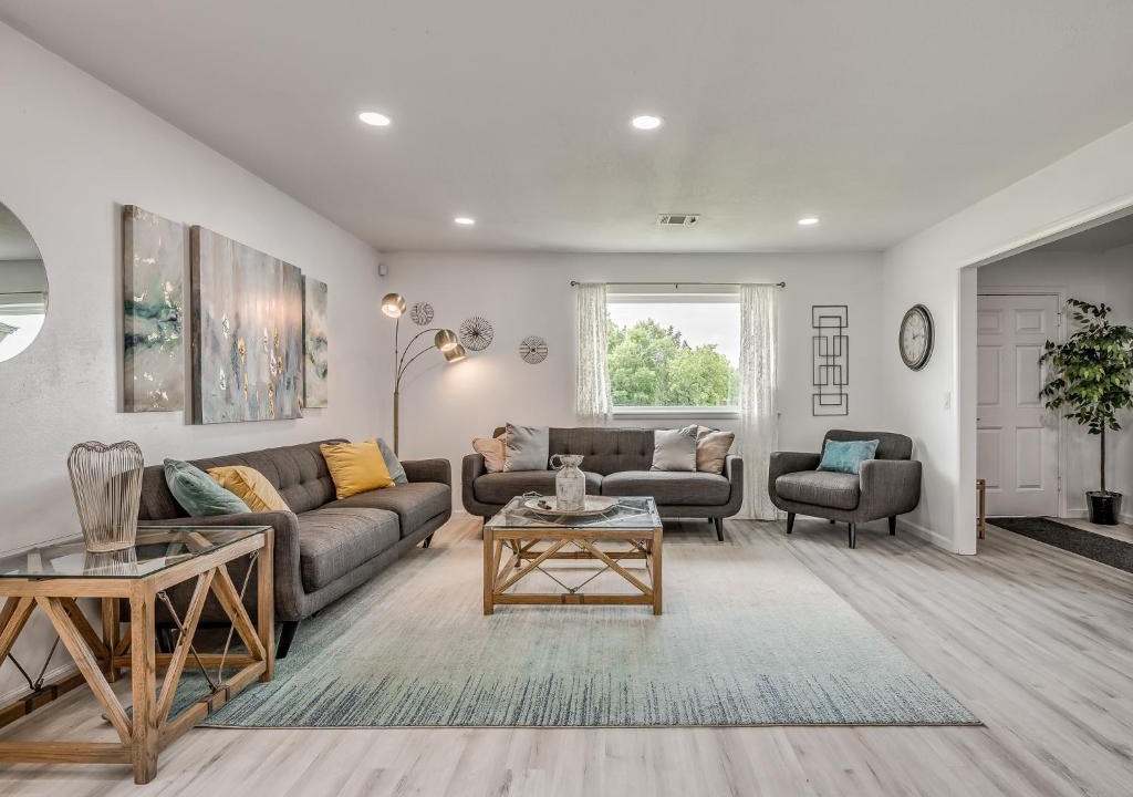 Central Oklahoma City House | Okana Waterpark & Downtown OKC 7 Mins away- Capital View