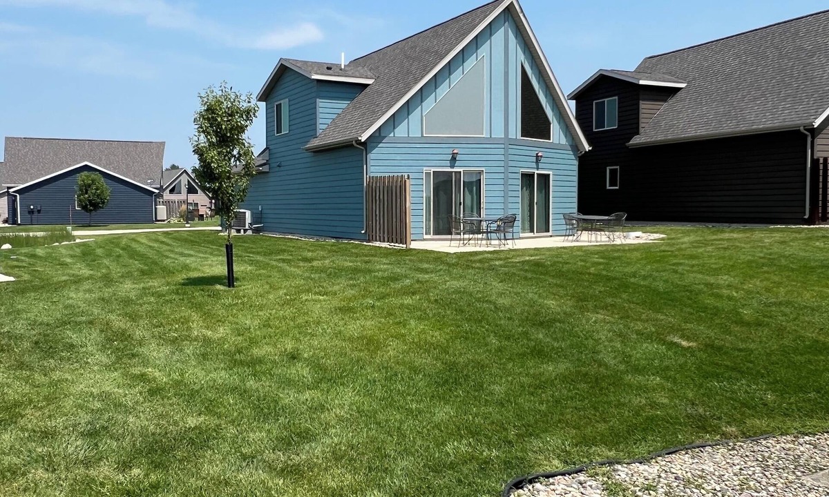 Spirit Lake Cabin | Okoboji Bridges Bay Retreat with Everything you need-Pools and Waterpark Passes