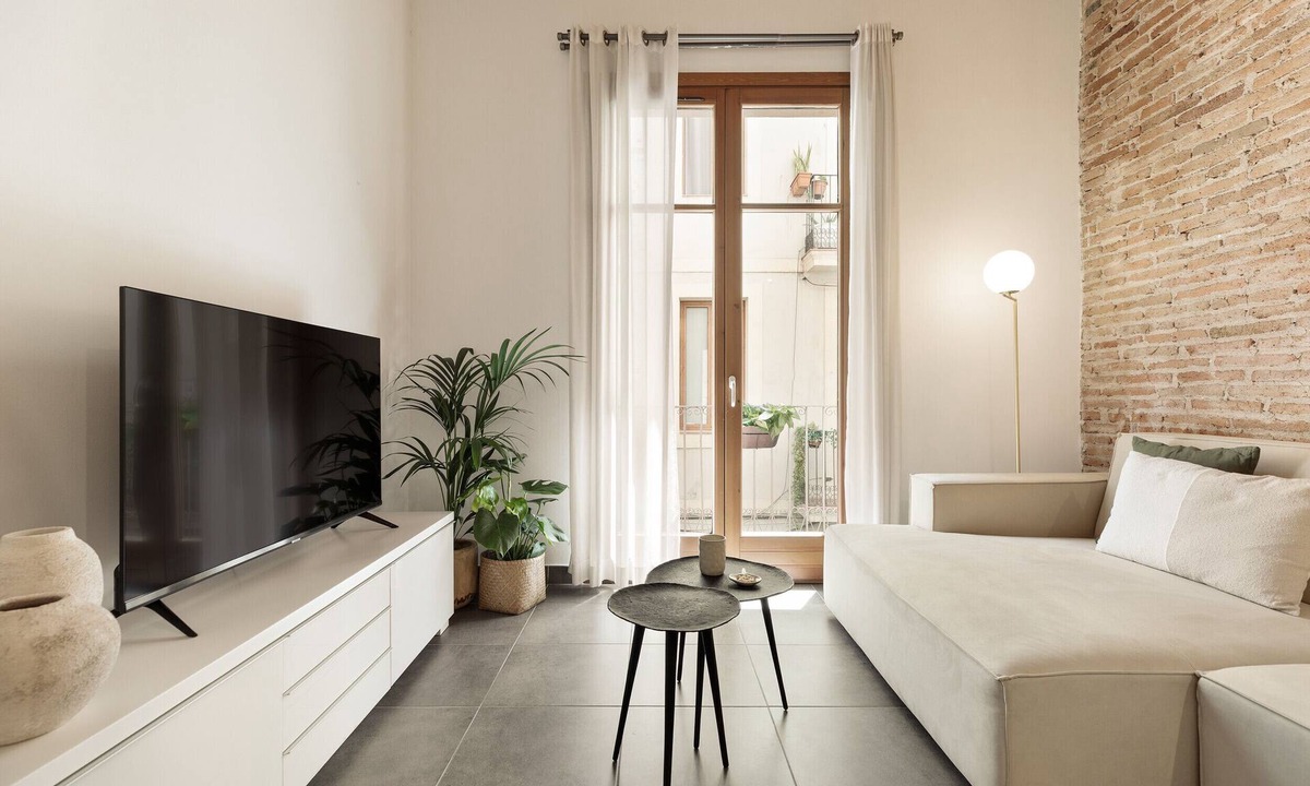 El Raval Apartment | OLA LIVING MACBA 1