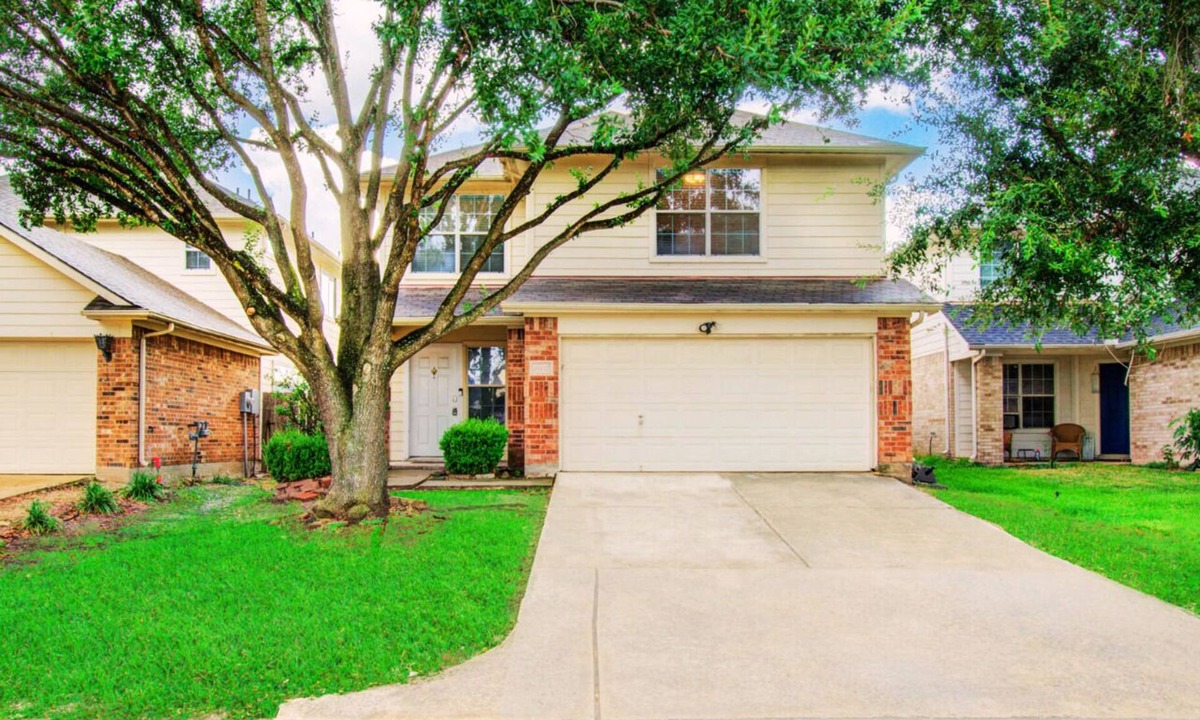 Houston House | Oland