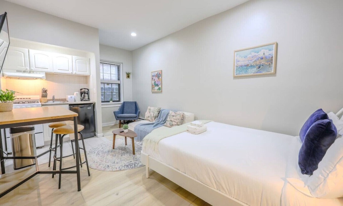 Prudential - St. Botolph Apartment | Old Charm Studio Apt near Back Bay
