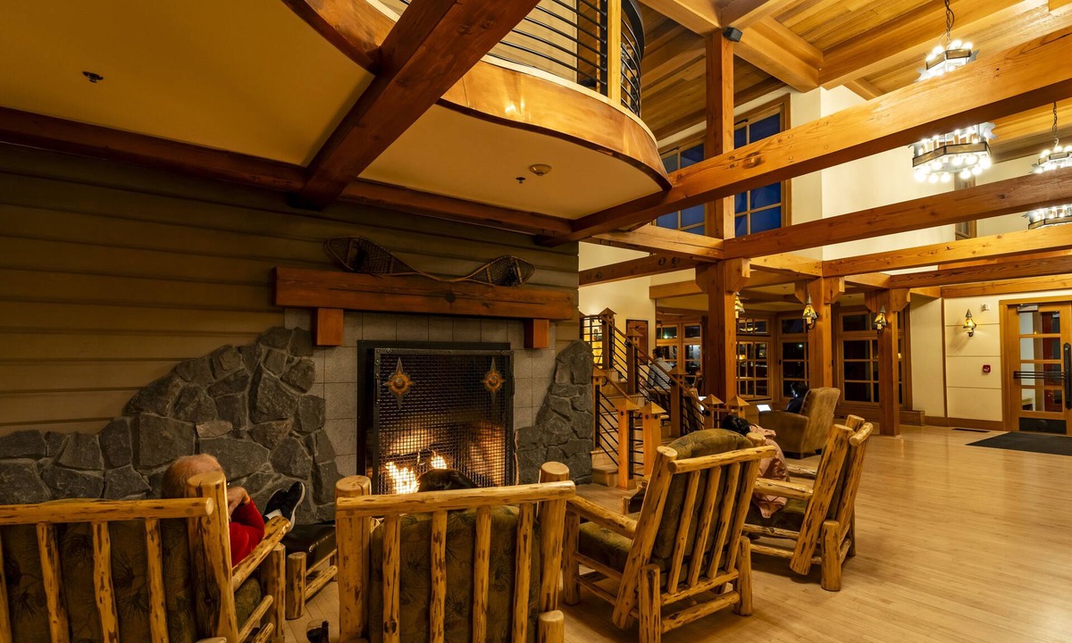 Yellowstone National Park Cabin | Old Faithful Snow Lodge & Cabins - Inside the Park