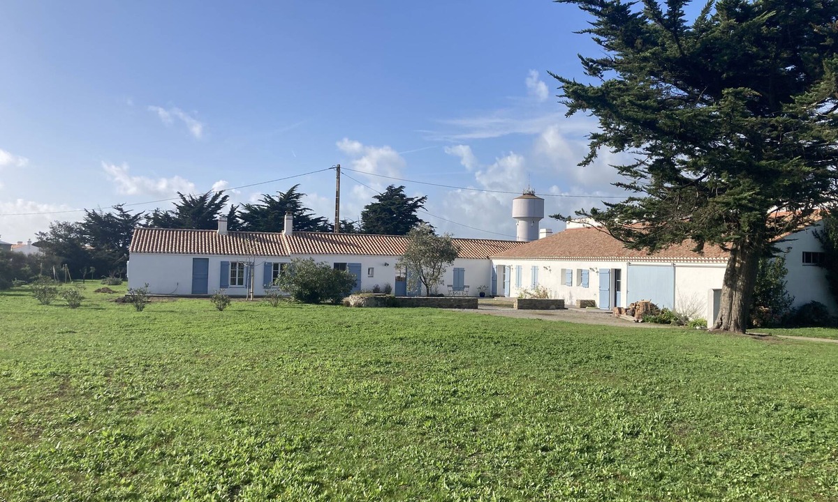 Noirmoutier-en-l'Ile House | Old farm on one level in Noirmoutier - sleeps 13/19