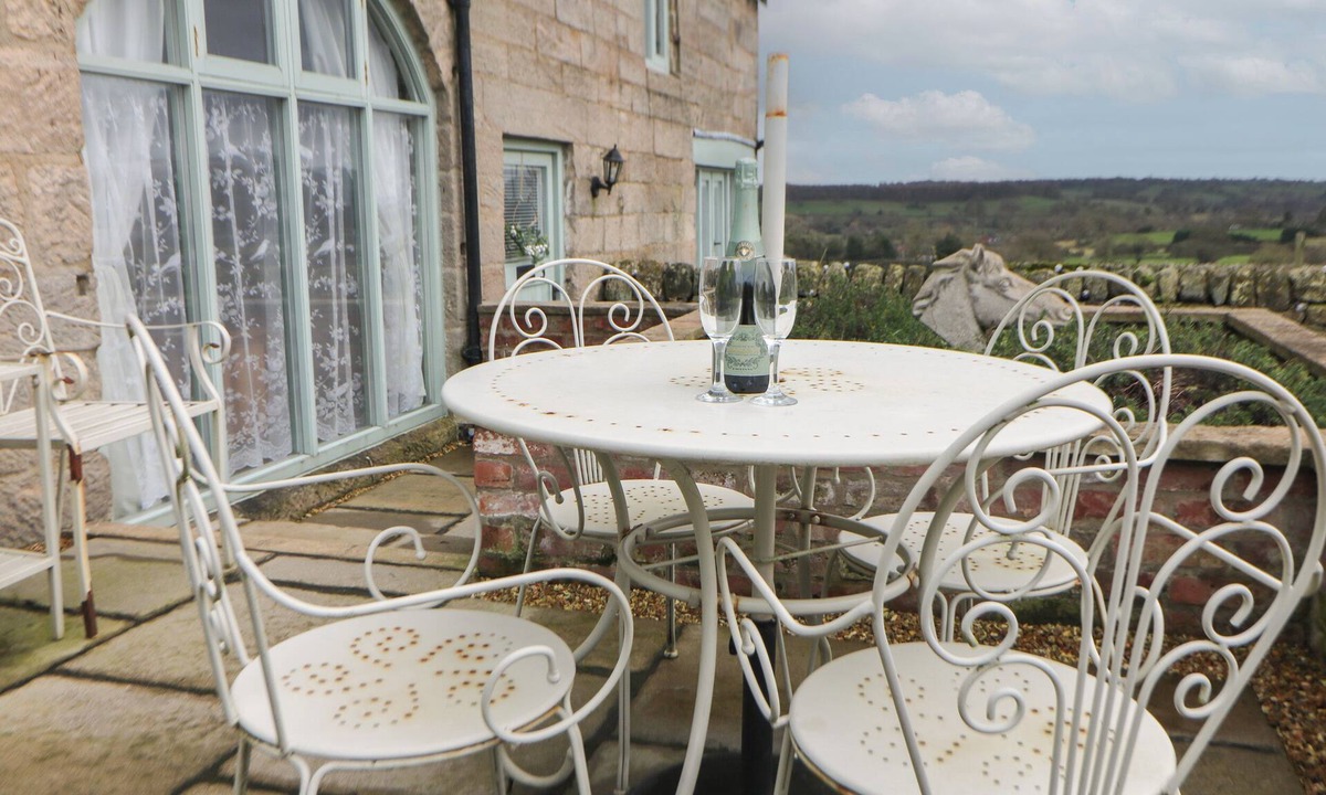 Calwich Cottage | Old Hall Cottages