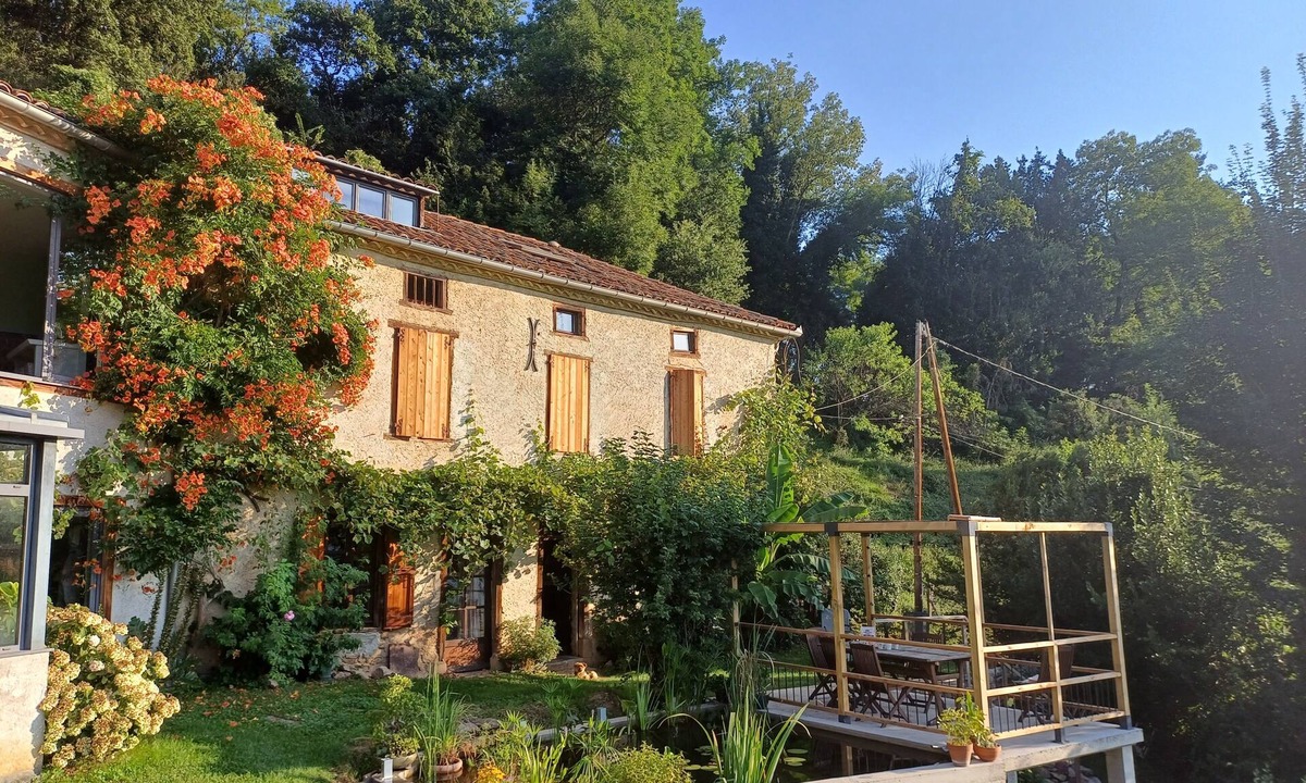 Esplas de Serou House | Old house