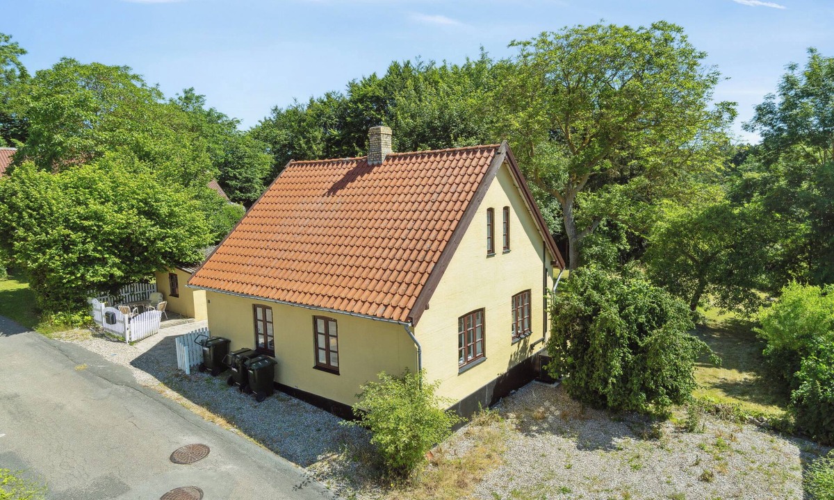 Tranekaer Villa | Old local house from 1904 with natural garden