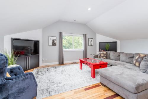 Swannanoa Apartment | Old Lytle Cove Rd - Upper Unit