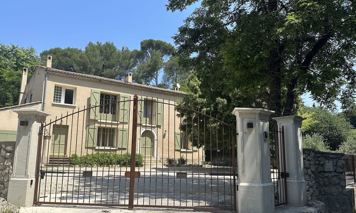 Merindol House | Old mill in the Luberon